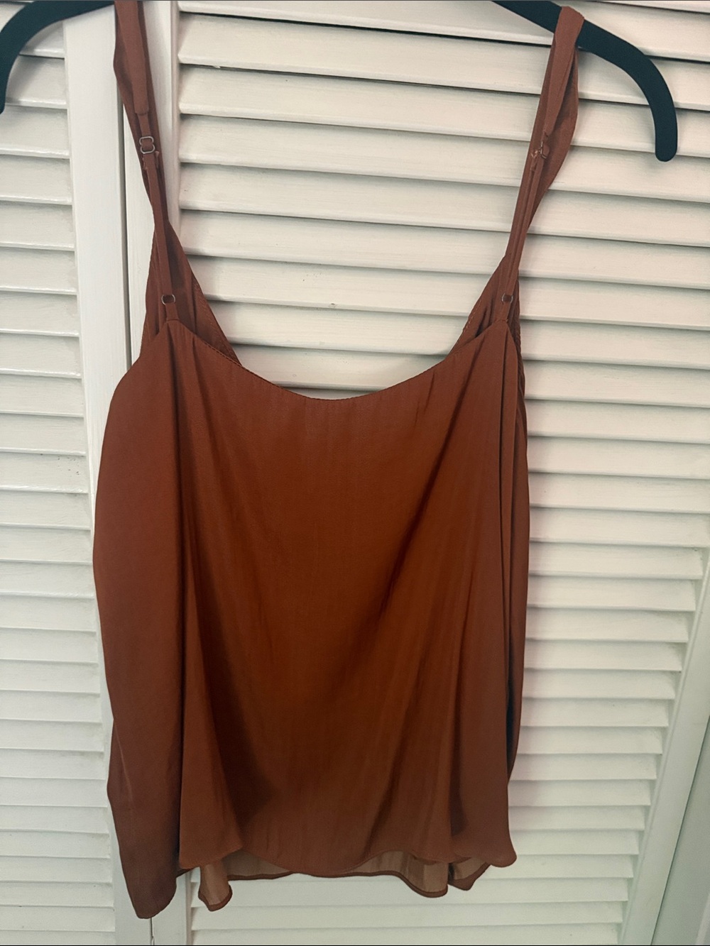 Evereve Rust Brown Scoop Neck Lightweight Women's Camisole - Picture 3 of 3
